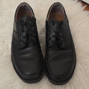 Clarks Black Leather Men's Oxfords